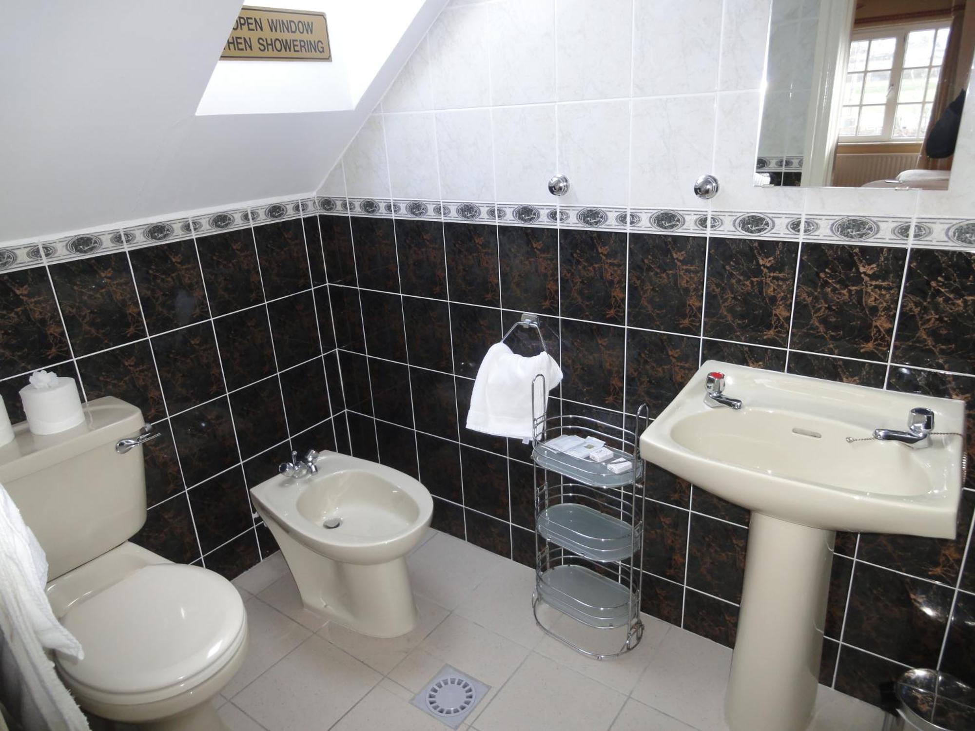 Bambury'S Guesthouse 丁格尔 客房 照片